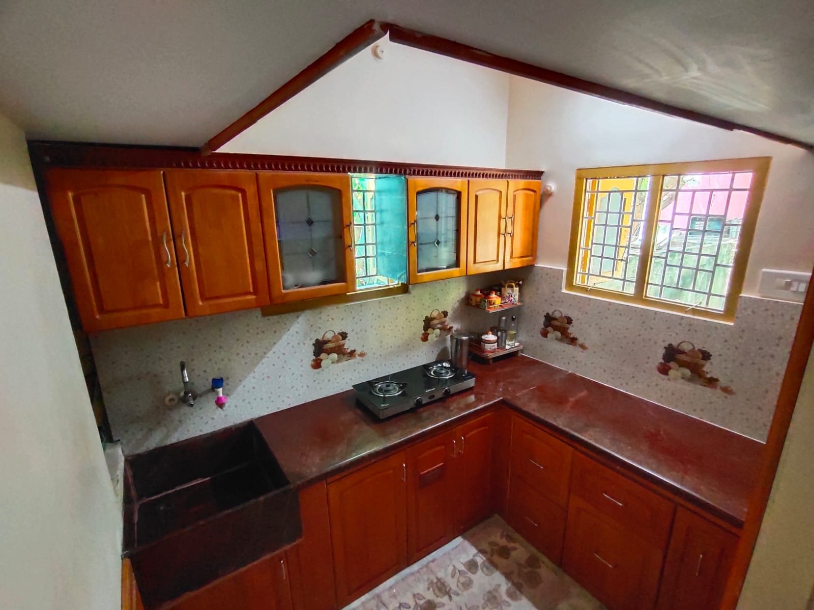 6 BHK House in Periamet, Chennai 6 BHK Independent House in Periamet