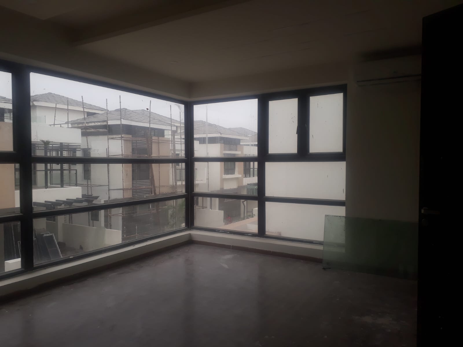 Rental 5 Bedroom 4500 Sq.Ft. Villa in Mantri Group Mantri Euphoria, Narsingi Hyderabad 5897677