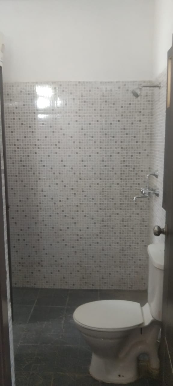 Rental 3 Bedroom 2500 Sq.Ft. Apartment in Kohli One Malibu Town Plot