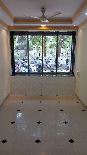 2 BHK Apartment For Resale in Dahisar Mumbai  5902461