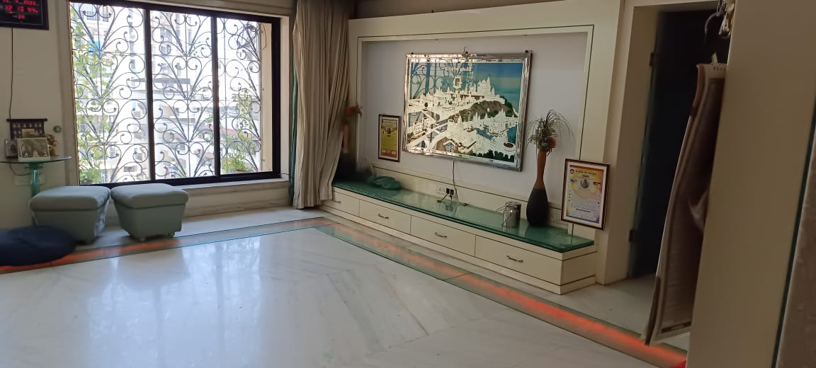 Resale 4 Bedroom 3150 Sq.Ft. Apartment in Narayan Nagar Surat 5903066