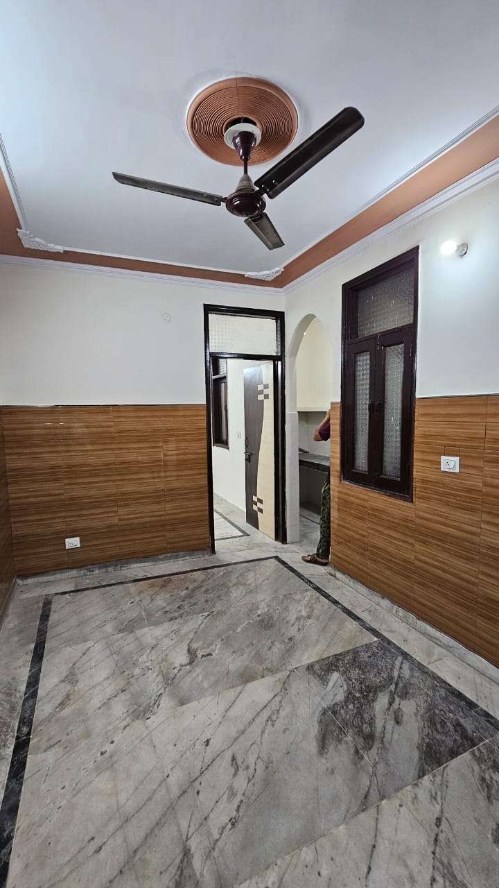 2 Bedroom 65 Sq.Yd. Builder Floor in Laxmi Nagar Delhi