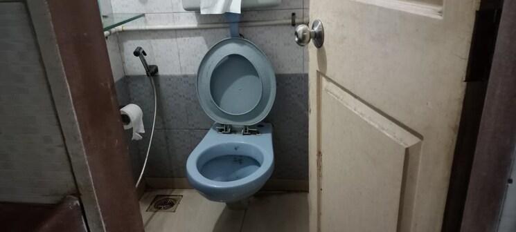 Other, knox-plaza Commercial Office Space 550 Sq.Ft. In Malad West Mumbai 5905202