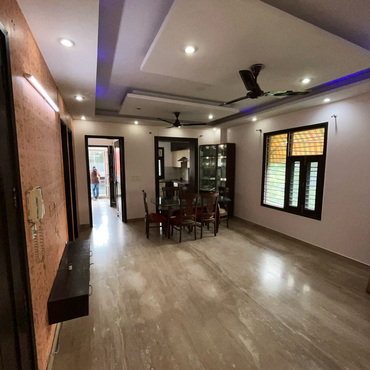 Resale 3 Bedroom 1350 Sq.Ft. Builder Floor in Janakpuri Delhi - 5906257