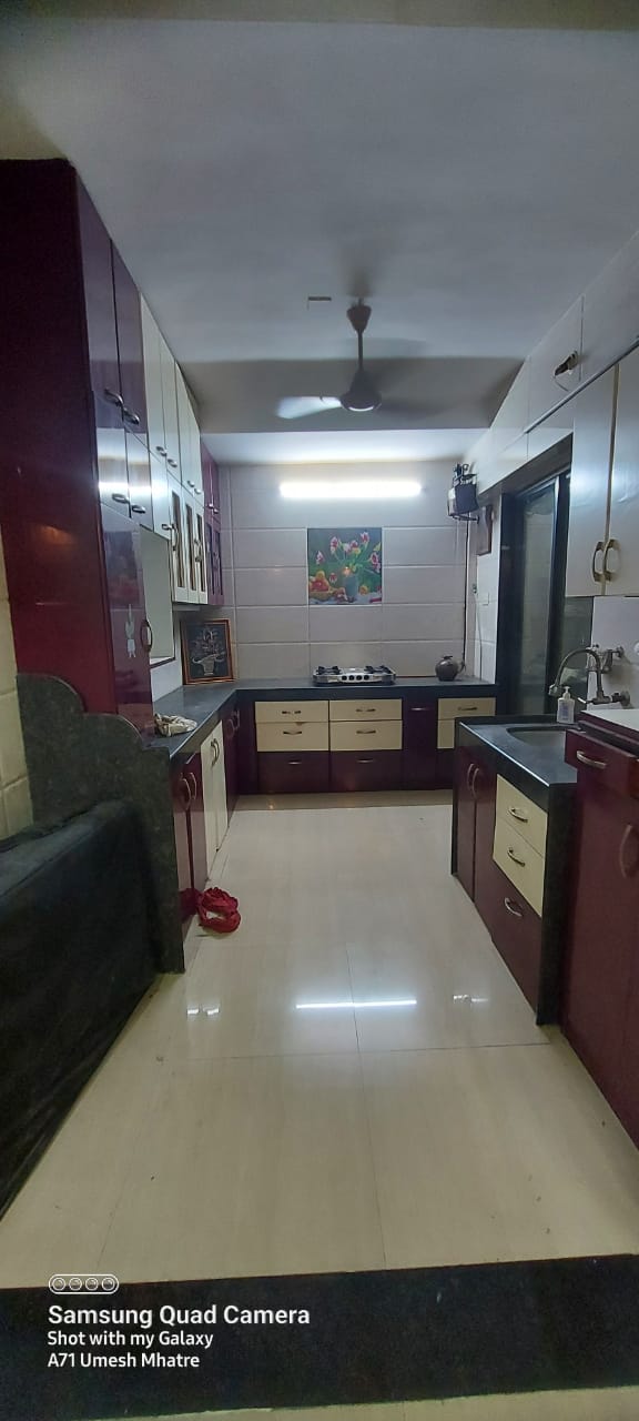 Rental 3 Bedroom 1050 Sq.Ft. Apartment in Tilak Nagar Building, Tilak