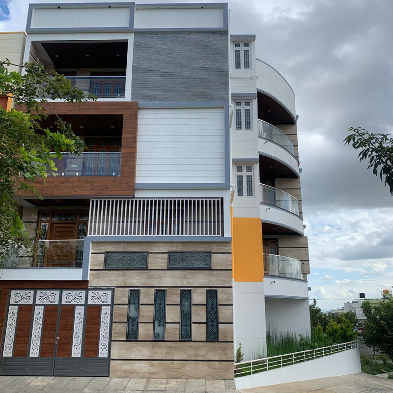 Resale 6+ Bedroom 50000 Sq.Ft. Independent House in Vishweshwaraiah