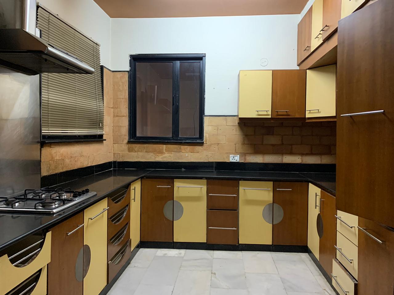 Resale 2 Bedroom 1230 Sq.Ft. Apartment in Ranka Park Apartments