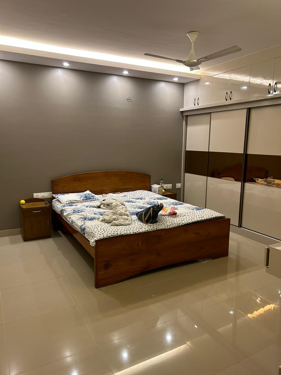 Rental 3 Bedroom 1740 Sq.Ft. Apartment in Mantri city, Hennur Bangalore 5913450