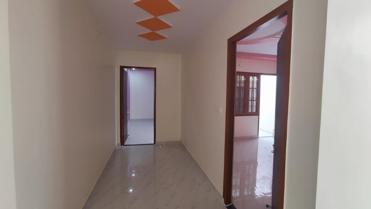 Resale 3 Bedroom 1900 Sq.Ft. Independent House in Chinhat Lucknow 5916547