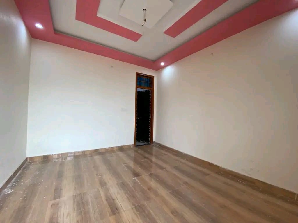 Resale 3 Bedroom 1900 Sq.Ft. Independent House in Chinhat Lucknow 5916585