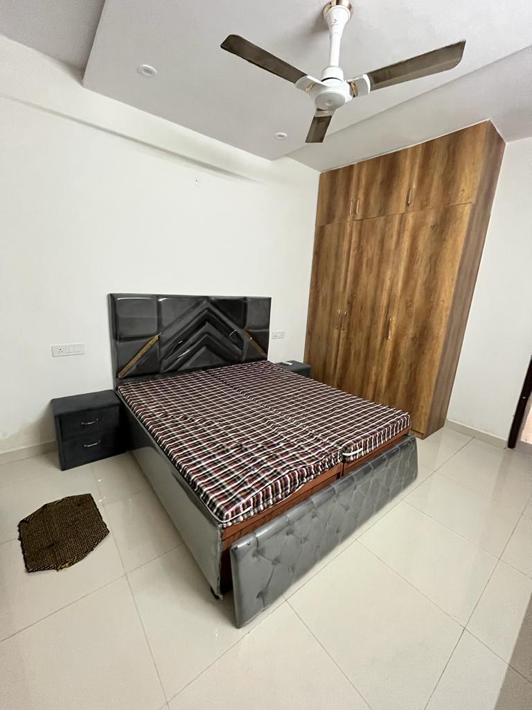 Rental 2 Bedroom 1150 Sq.Ft. Builder Floor in Kharar Mohali 5920084