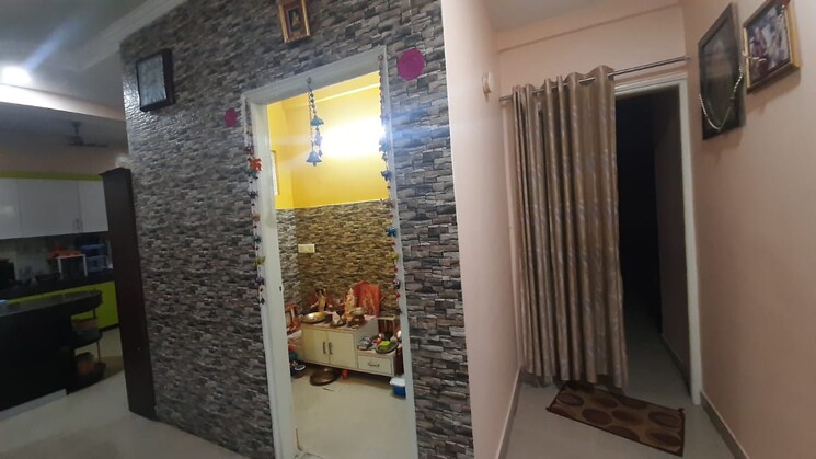 Master Bedroom, omaxe-designer-villas-mayfield-garden 3.5 Bedroom 1875 Sq.Ft. Builder Floor In Sector 51 Gurgaon 5921051