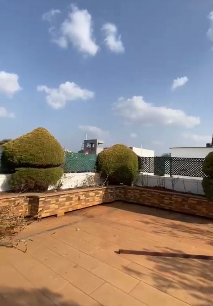 Rental 3 Bedroom 1700 Sq.Ft. Penthouse in Prestige Hutchins Court, Cooke Town Bangalore 5921968