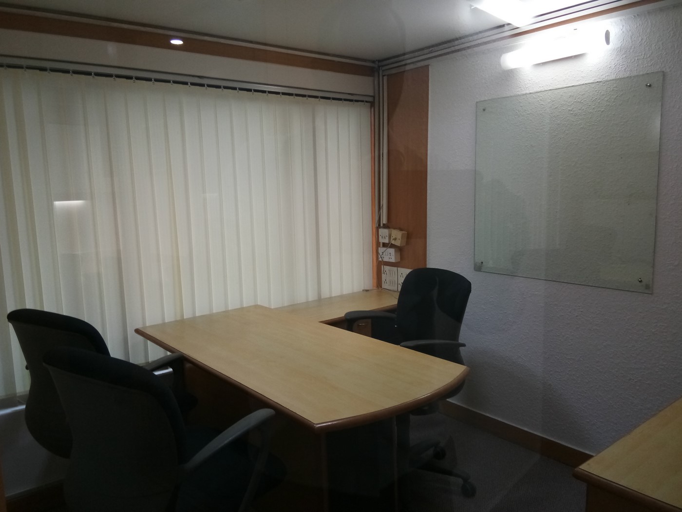 Rental Commercial Office Space 650 Sq.Ft. in Manipal Center Apartments