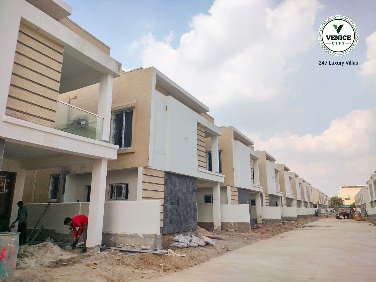 Resale 3 Bedroom 2800 Sq.Ft. Villa in Kollur Hyderabad 5923402