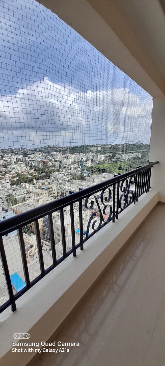 Rental 4 Bedroom 3000 Sq.Ft. Apartment in Fortune Towers, Madhapur