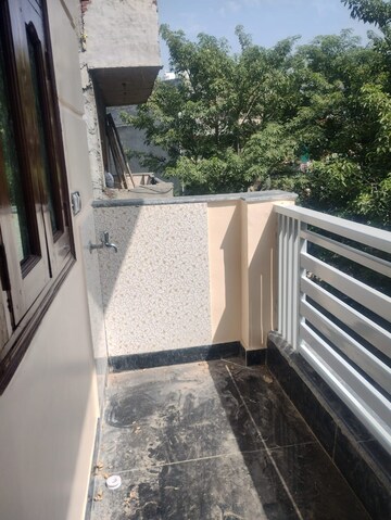 Master Bedroom in 2 BHK Builder Floor at Ansal Sushant Lok I, Sector 43 – for Rent