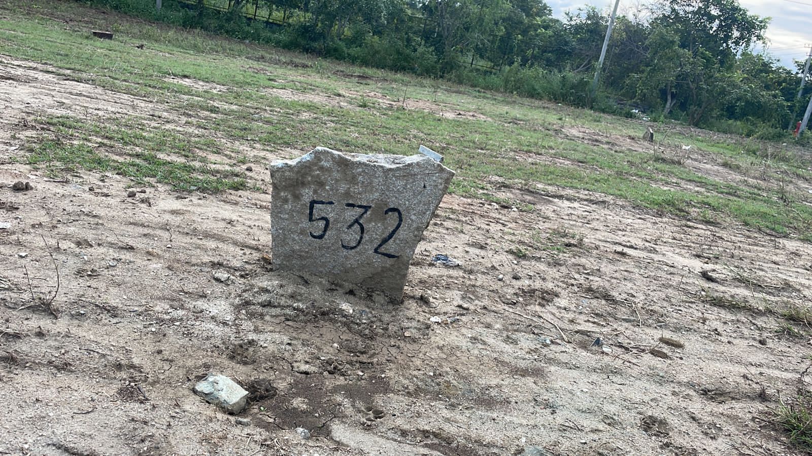 Resale Commercial Land 2400 Sq.Ft. in Vishweshwaraiah Layout Bangalore