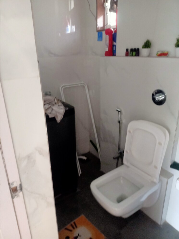 Attached Bathroom, mk-gabino 1 Bedroom 394 Sq.Ft. Apartment In Andheri West Mumbai 5927791