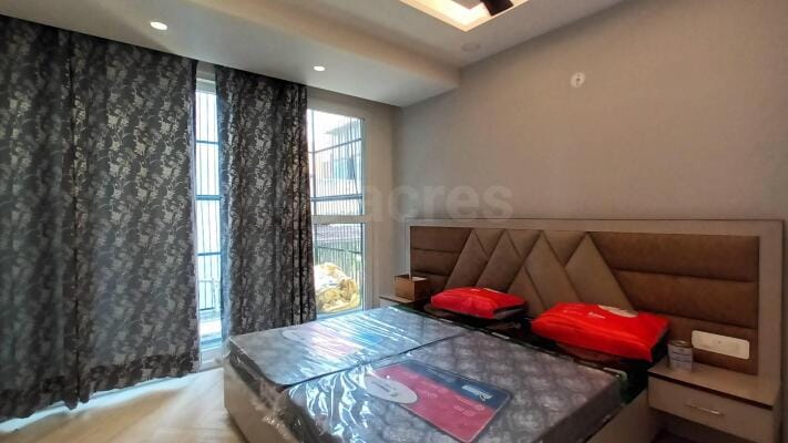 Resale 3 Bedroom 1350 Sq.Ft. Builder Floor in Shakti Khand iv Ghaziabad ...