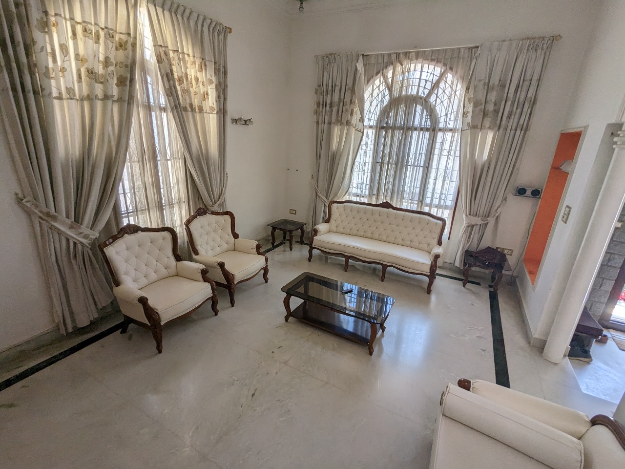 Rental 4 Bedroom 3500 Sq.Ft. Independent House in Chamrajpet Bangalore