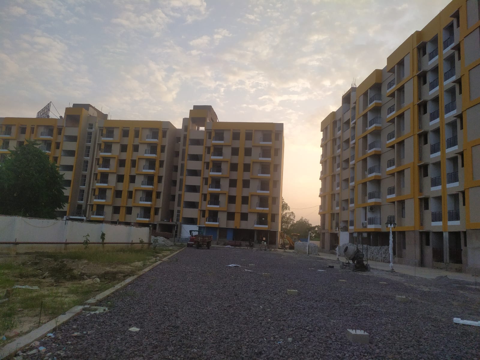 Resale 2 Bedroom 729 Sq.Ft. Apartment in Arsha Madhav Residency, Indira Nagar Lucknow 6223471
