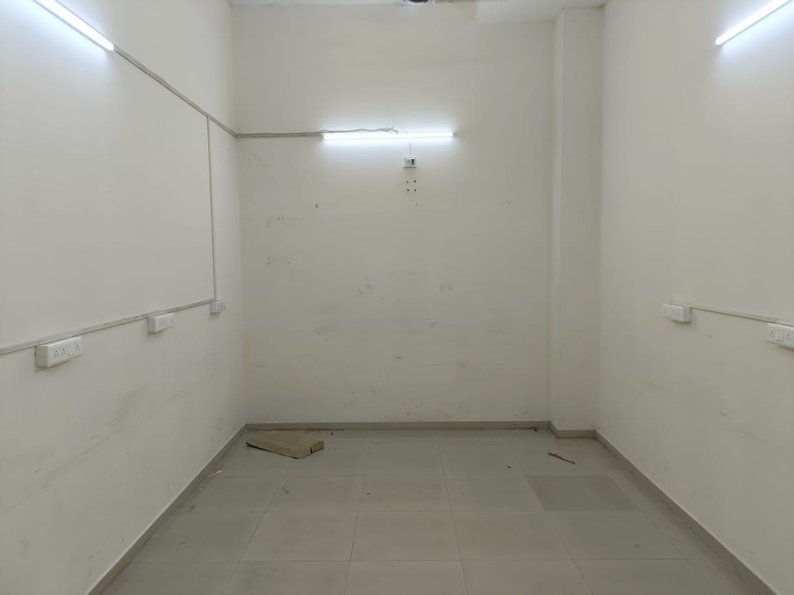 Office Space For Rent in Rustomjee Eaze Zone Mall