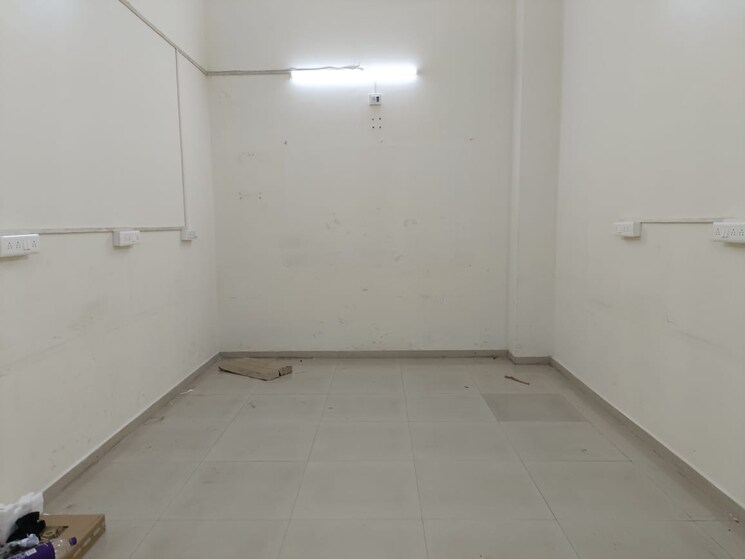 Room, rustomjee-eaze-zone-mall Commercial Office Space 424 Sq.Ft. In Malad West Mumbai 5933703