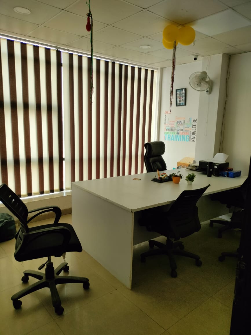 Commercial Office Space 450 Sq.Mt. For Rent in Sector 3 Noida  5934691