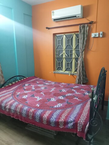 Bedroom in 2 BHK Apartment at Tollygunge – for Rent