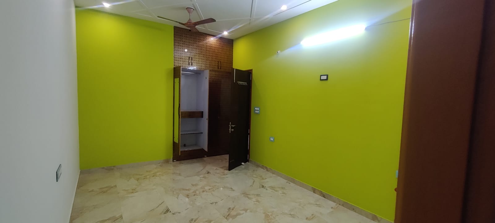 rental-3-bedroom-3200-sq-ft-independent-house-in-gomti-nagar-lucknow