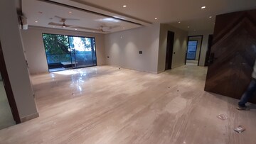 Room in 4 BHK Builder Floor at Ansal Sushant Lok I, Sector 43 – for Rent