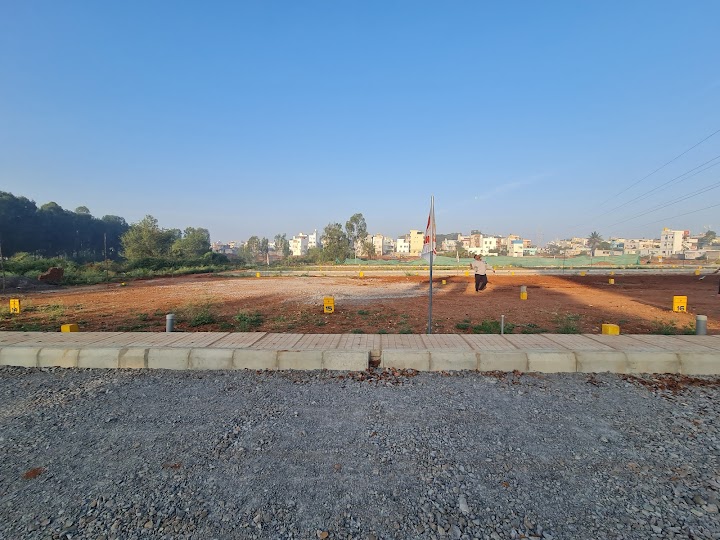 Resale 700 Sq.Ft. Plot in Peenya Bangalore 5938113