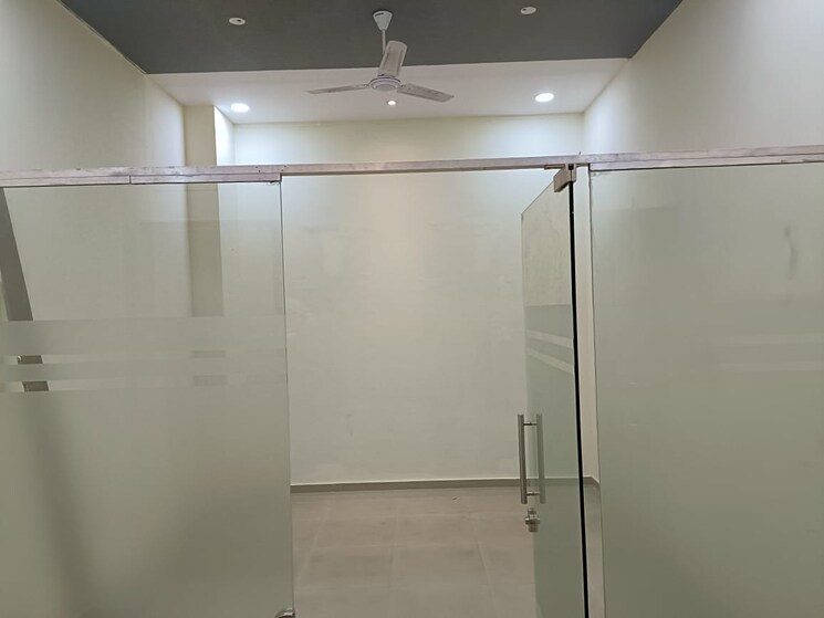 undefined, rustomjee-eaze-zone-mall Commercial Office Space 424 Sq.Ft. In Malad West Mumbai 5938237