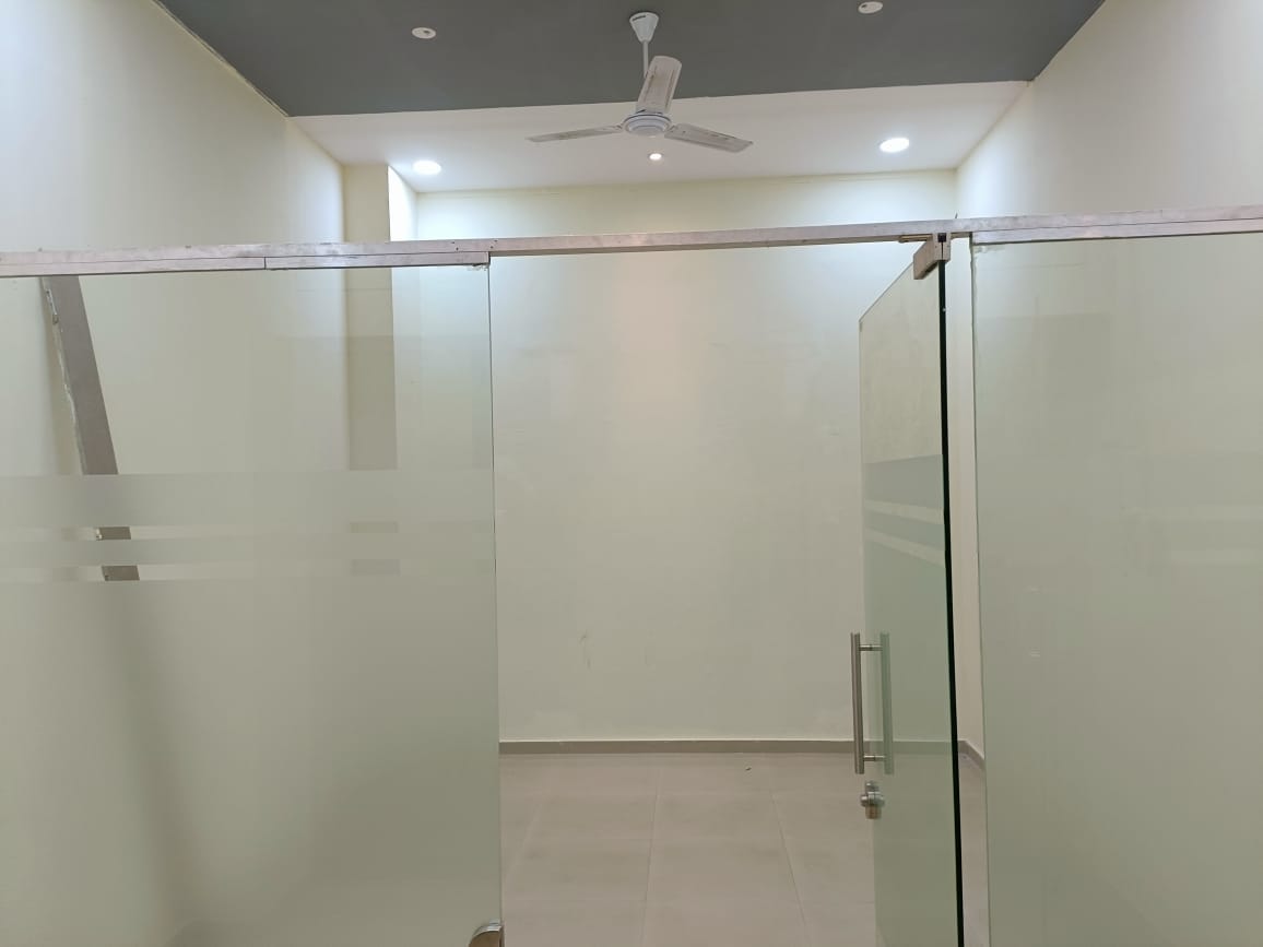 Office Space For Rent in Rustomjee Eaze Zone Mall