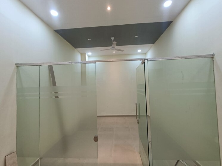 Room, rustomjee-eaze-zone-mall Commercial Office Space 424 Sq.Ft. In Malad West Mumbai 5938237