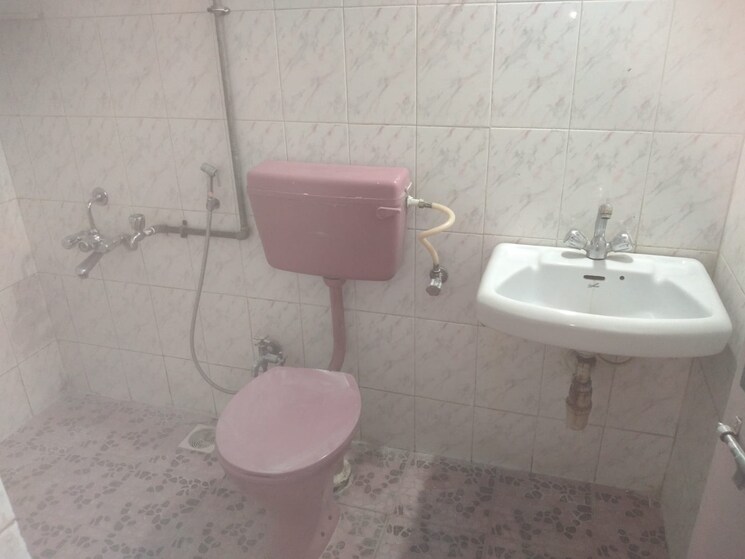 Bathroom, kumar-aangan 2 Bedroom 900 Sq.Ft. Apartment In Yerawada Pune 5939799