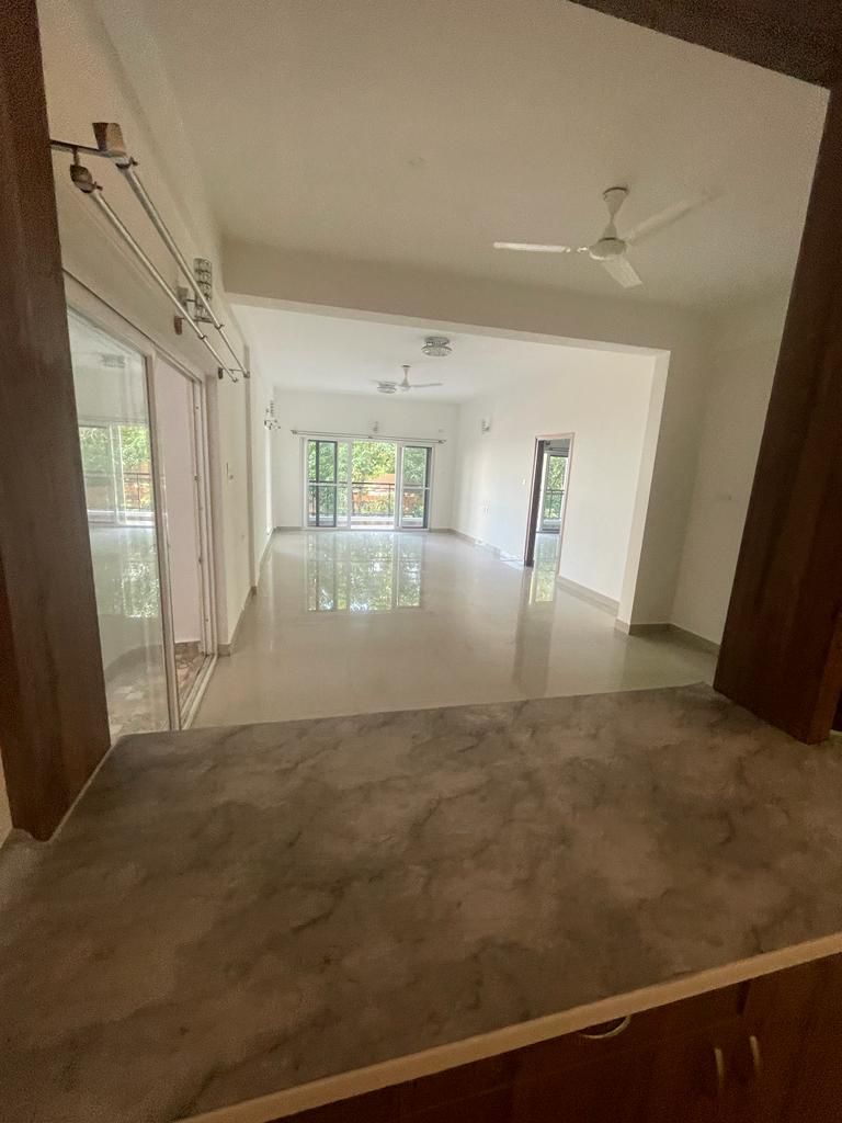Rental 3 Bedroom 2600 Sq.Ft. Apartment in Cooke Town Bangalore 5940365