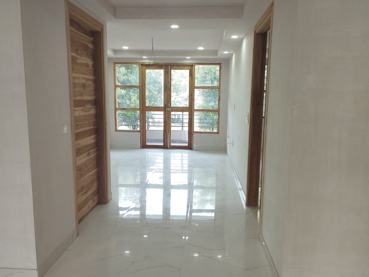 Rental 3 Bedroom 2116 Sq.Ft. Apartment in Unitech Palms, South City 1 Gurgaon 5955597