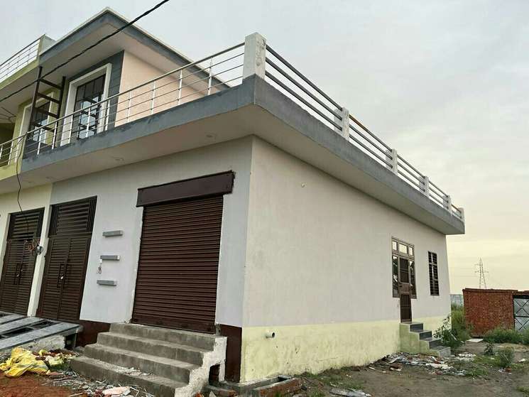 3.5 Bedroom 90 Sq.Yd. Villa in Rohta Road Meerut