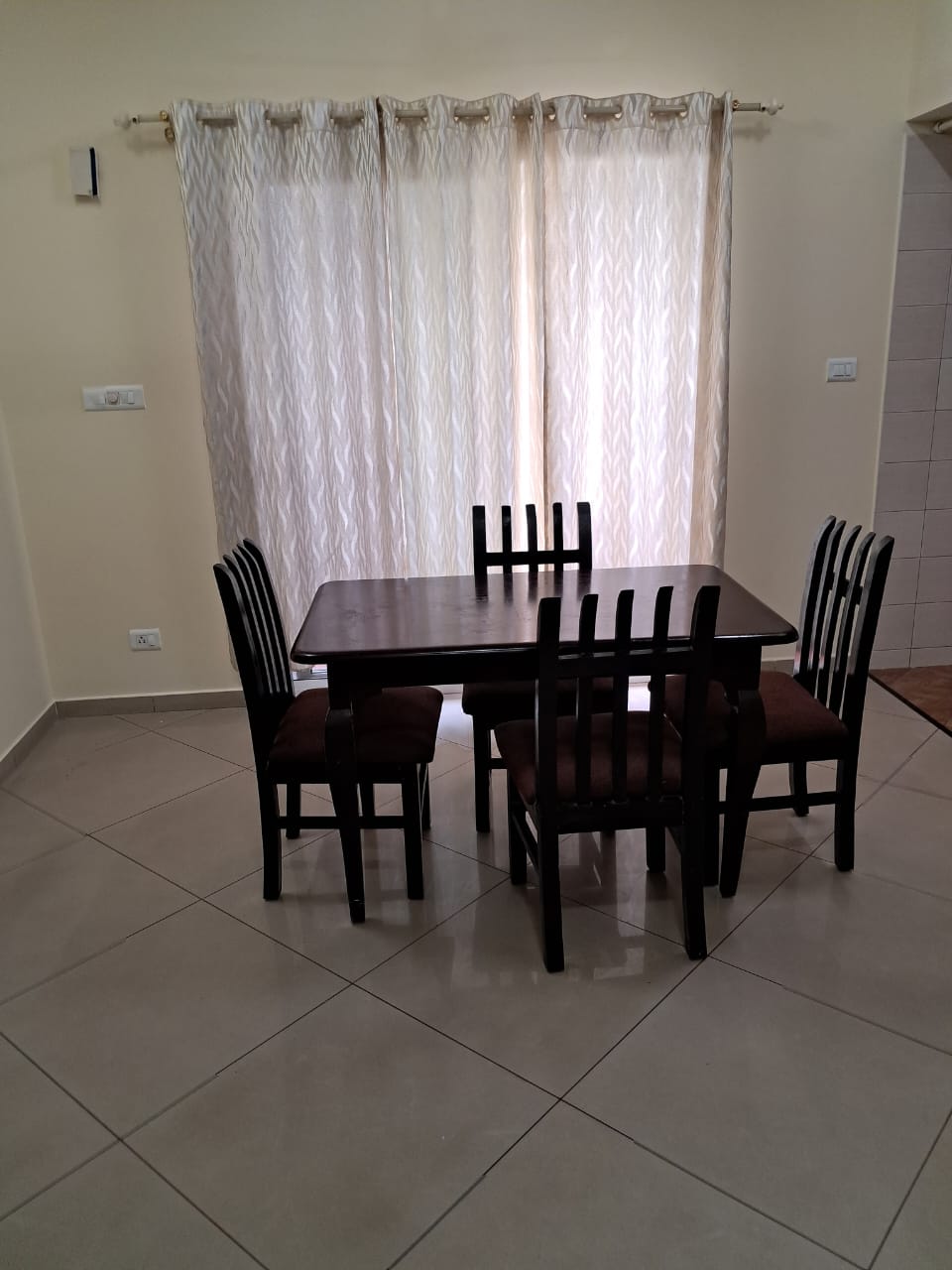 Rental 3 Bedroom 1500 Sq.Ft. Apartment in Sobha Garrison, Tumkur Road