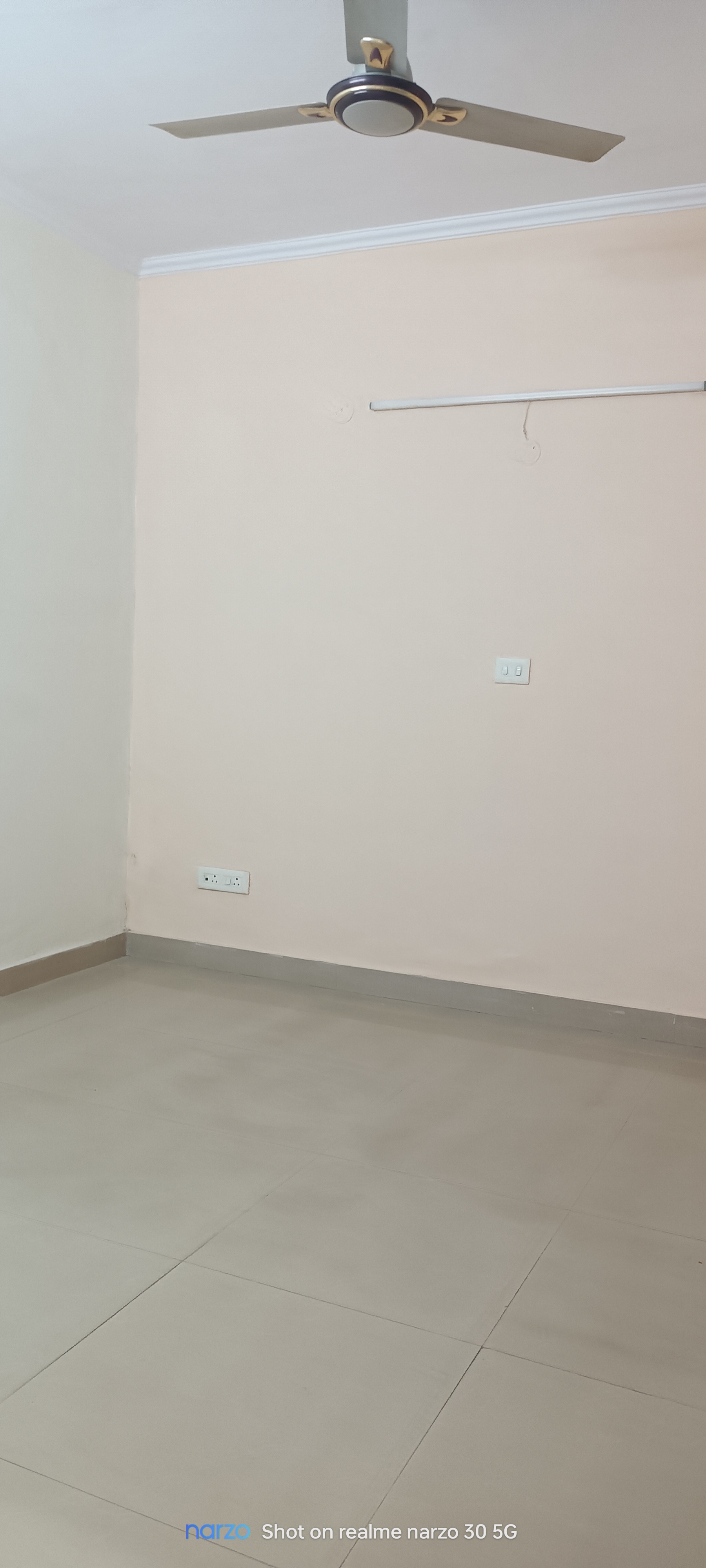 3+ Property for Rent in Karishma Apartments, Ip Extension, Delhi