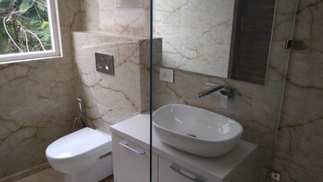 Attached Bathroom in 3.5 BHK Builder Floor at Ansal Sushant Lok I, Sector 43 – for Rent