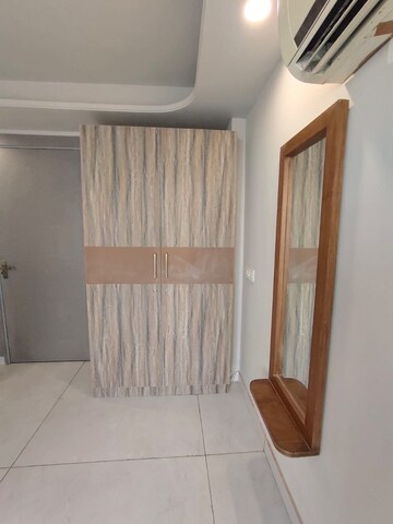 Room in Studio Builder Floor at Ansal Sushant Lok I, Sector 43 – for Rent