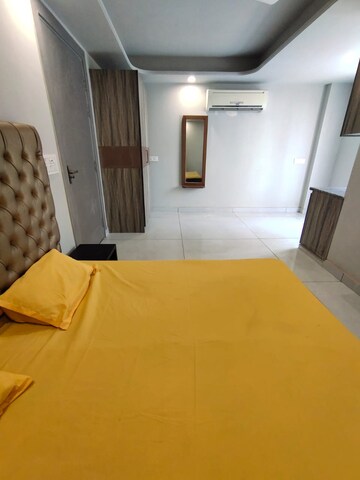 Bedroom in Studio Builder Floor at Ansal Sushant Lok I, Sector 43 – for Rent