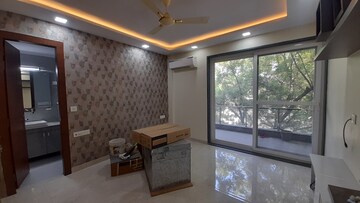 Room in 3 BHK Builder Floor at Ansal Sushant Lok I, Sector 43 – for Rent