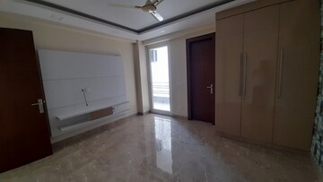 Master Bedroom in 3 BHK Builder Floor at Ansal Sushant Lok I, Sector 43 – for Rent