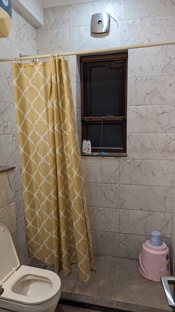 Attached Bathroom in 3 BHK Builder Floor at Ansal Sushant Lok I, Sector 43 – for Rent