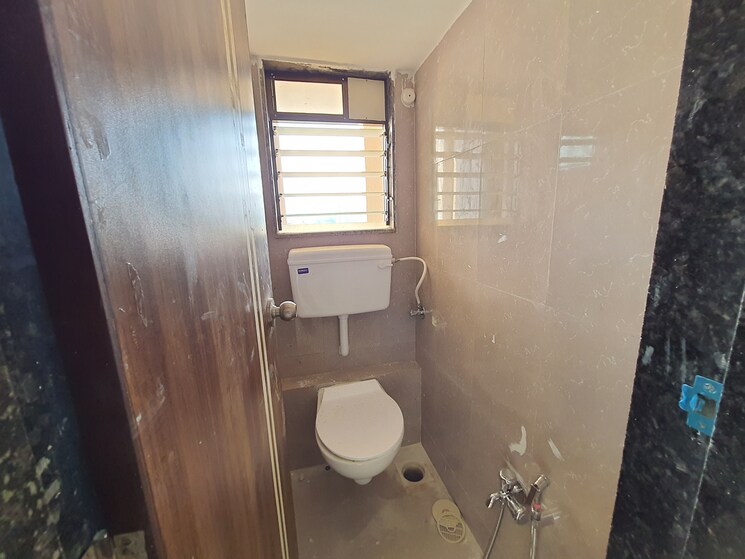 Attached Bathroom, shree-siddhivinayak-tower-nalasopara-west 1 Bedroom 600 Sq.Ft. Apartment In Nalasopara West Palghar 5952210