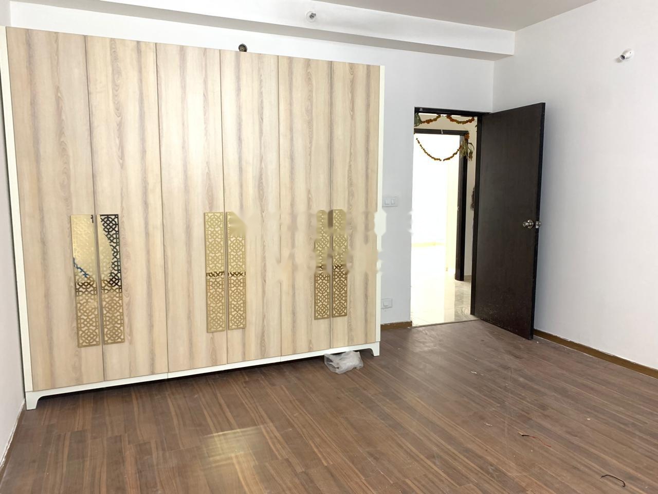 Rental 3 Bedroom 1170 Sq.Ft. Apartment in Cybercity Marina Skies, Hi